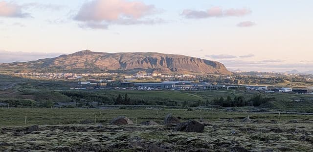 Úlfarsfell, Iceland