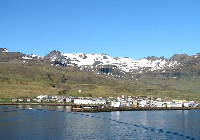 Helgrindur, Iceland